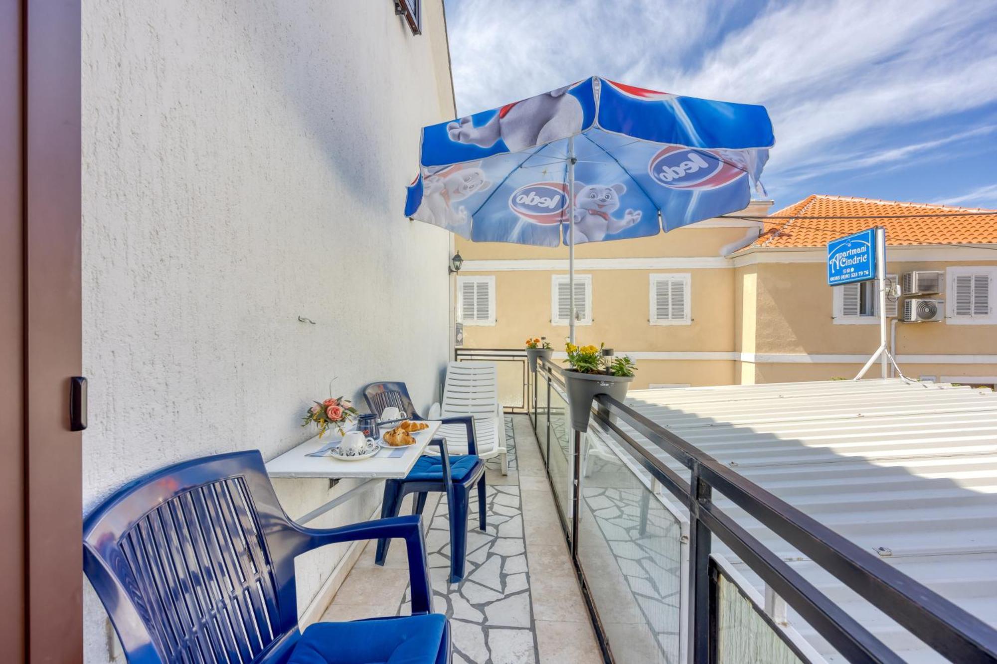 Apartments Cindric Selce Exterior photo